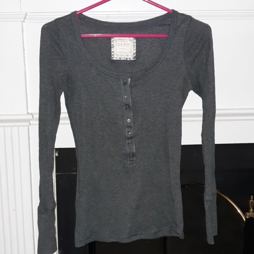 Long sleeved Henley